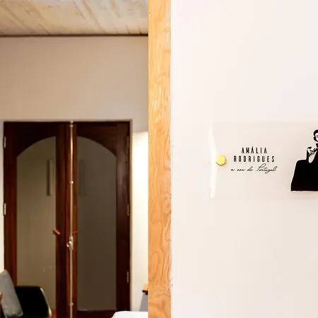 Wake Up Famalicao 4*