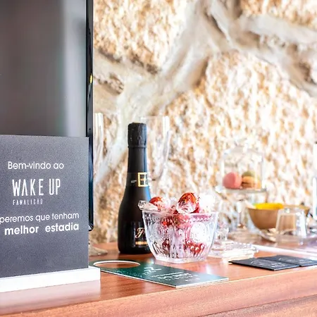 Wake Up Famalicao 4*