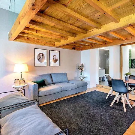 Wake Up Famalicao 4*