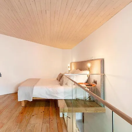 Wake Up Famalicao Lägenhetshotell 4*