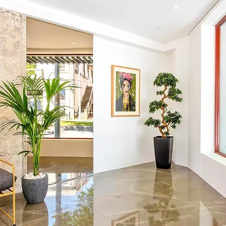 Wake Up Famalicao 4*