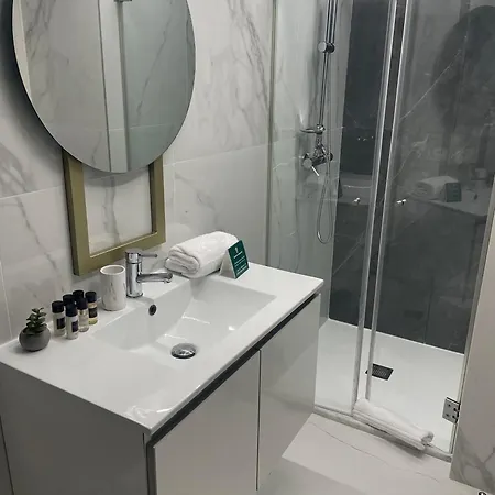 Wake Up Famalicao Lejlighedshotel