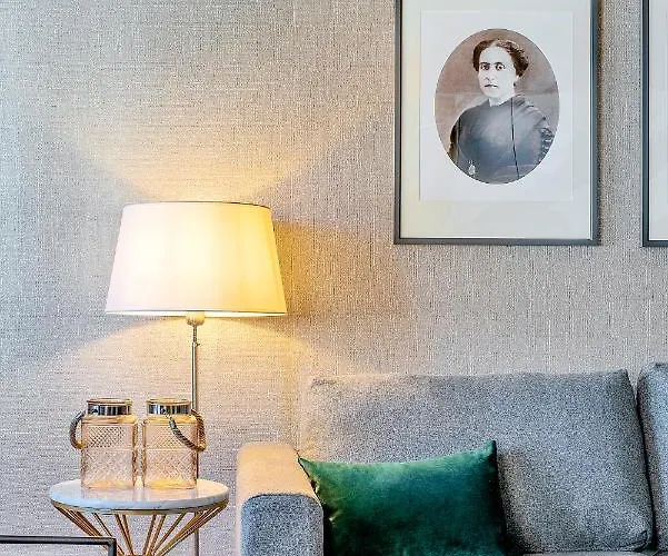 Wake Up Famalicao 4*