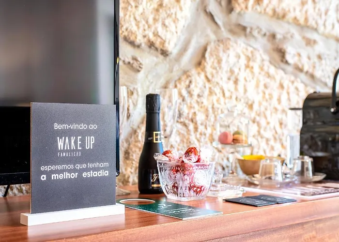 Wake Up Famalicao 4*